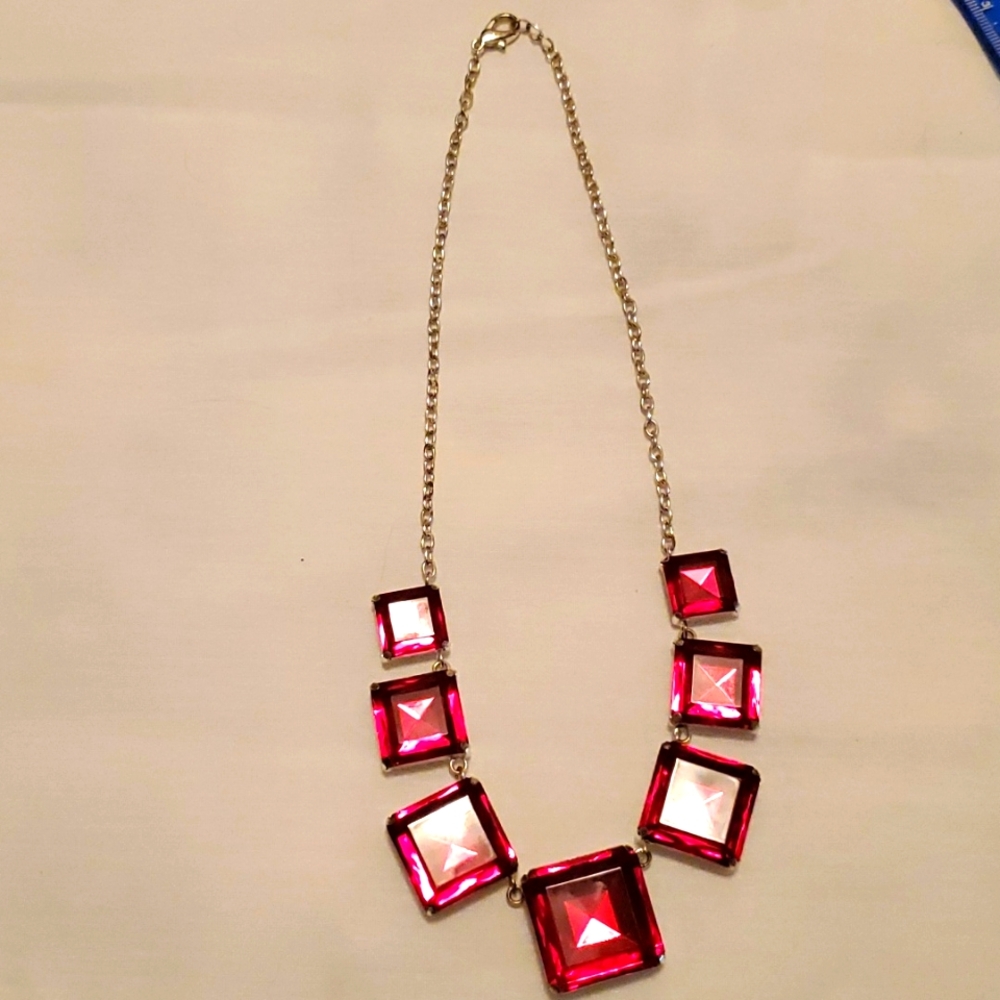 Ruby rhinestone necklace